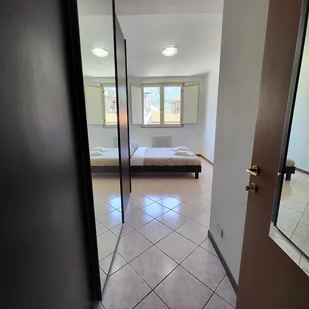 L&l Lakecomohouse Apartamento